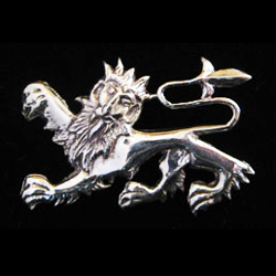 Lion pin